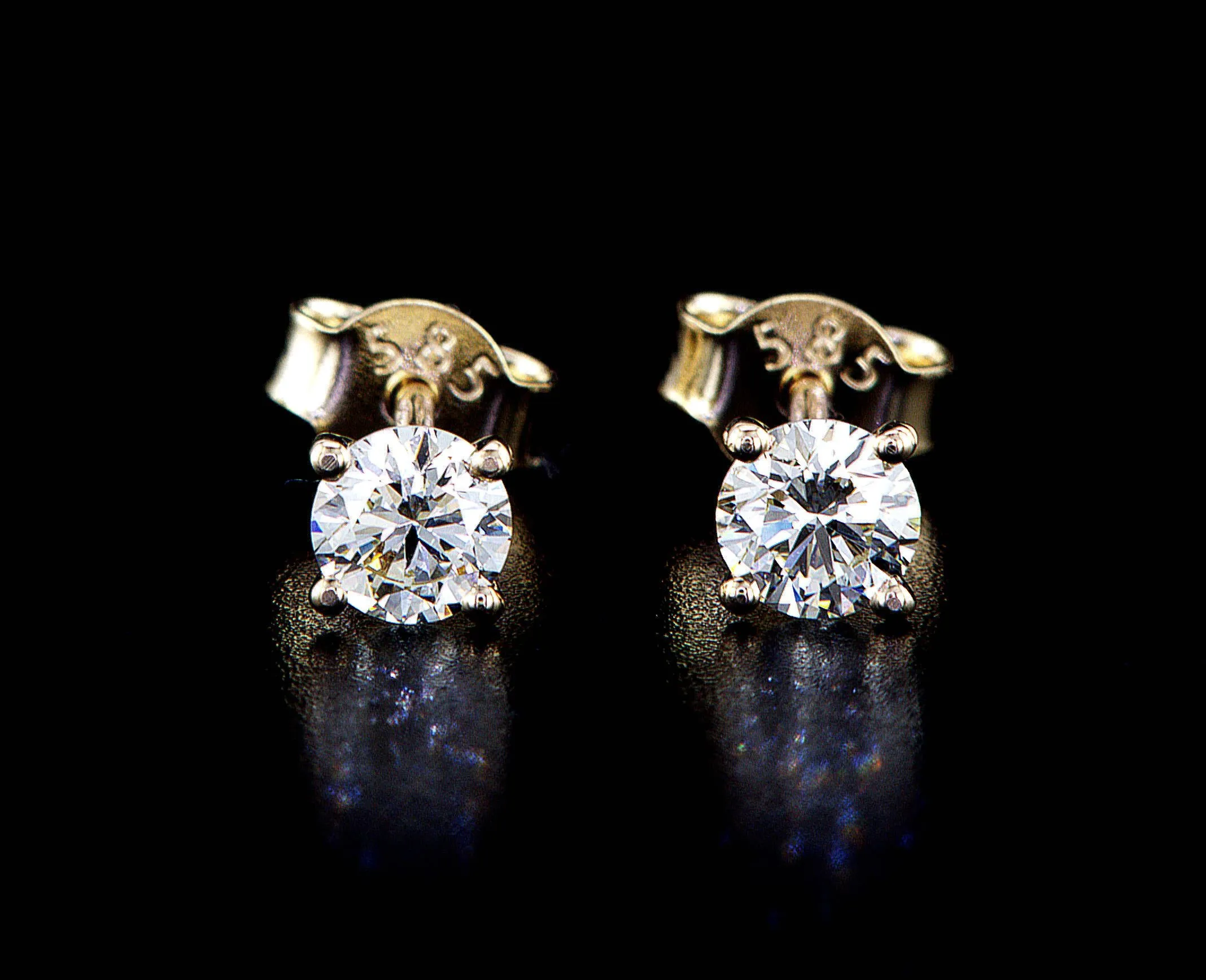 0.70 Carat Lab Grown Diamond 14K Gold Stud Earrings