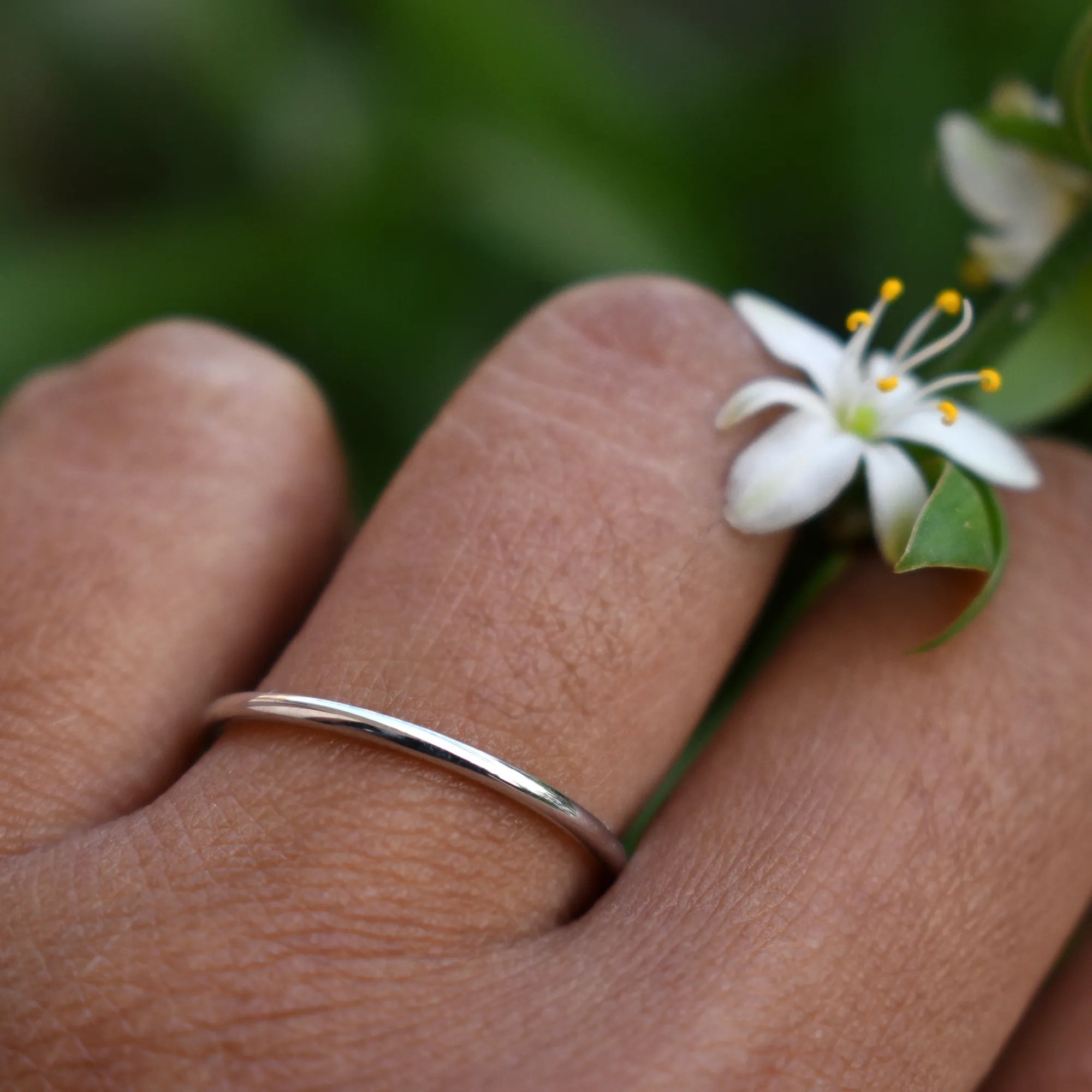 1 mm Solid Dainty Gold Band Ring