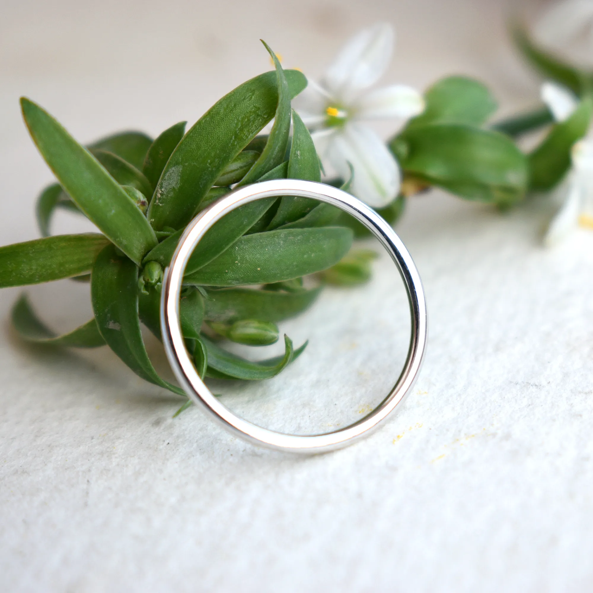 1 mm Solid Dainty Gold Band Ring