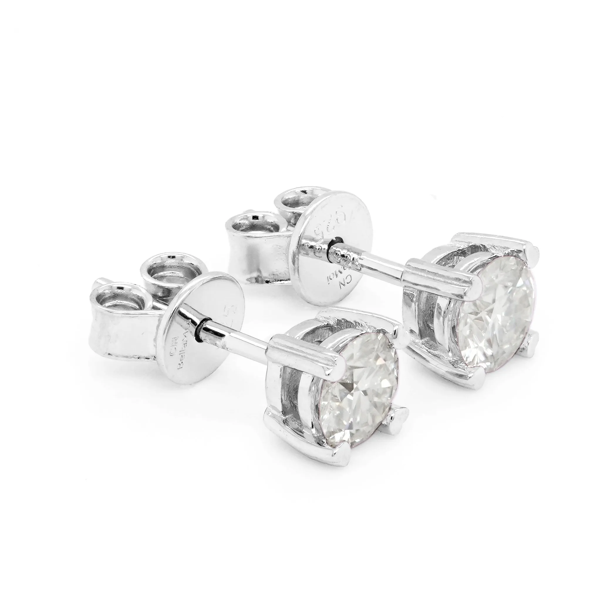 1.00 d.e.w cts 5mm Round Lyra Moissanite Stud Earrings