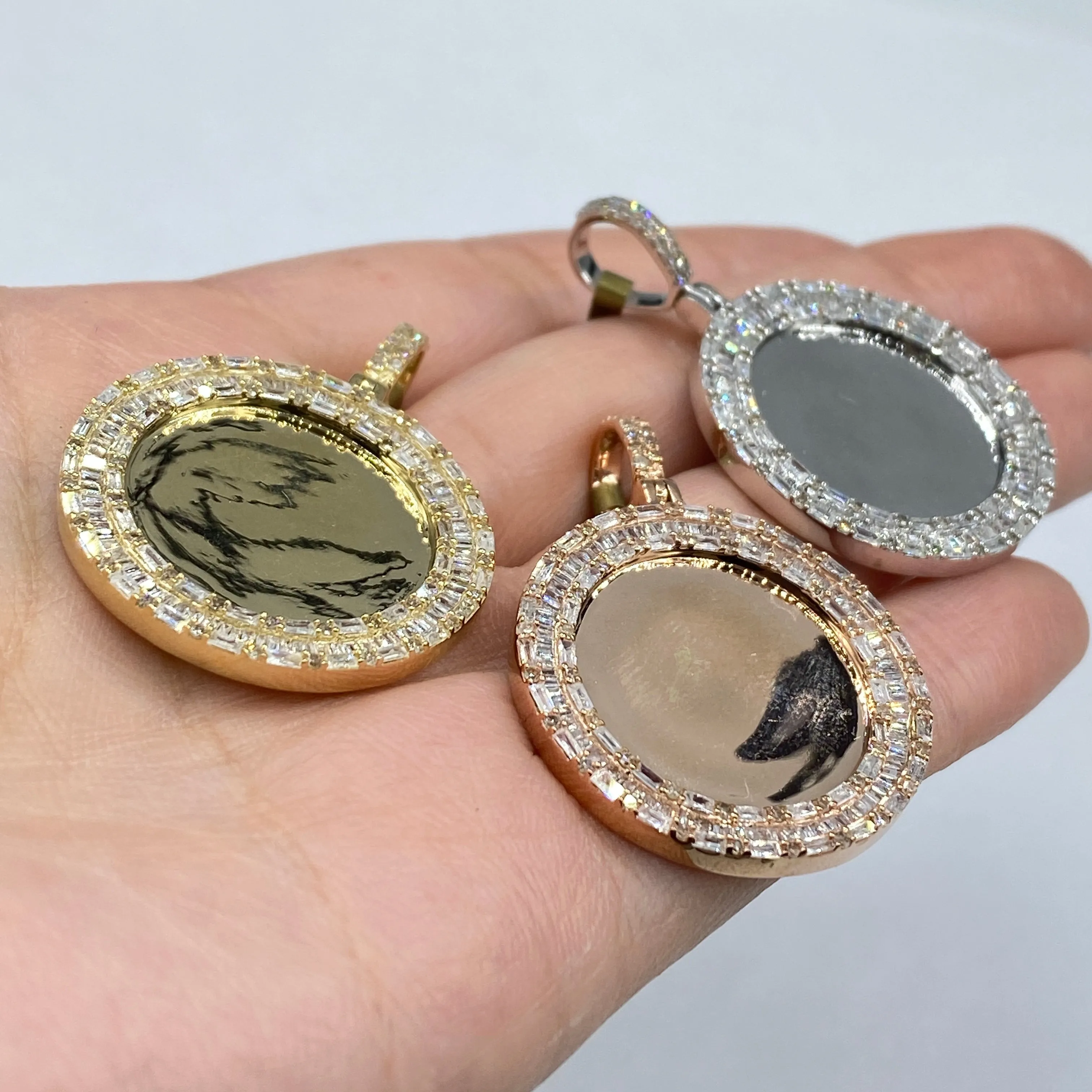 10K Circle Diamond Baguette Photo Pendants