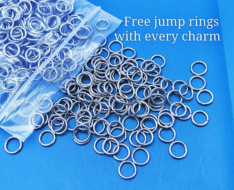 12 pc Fox, fox charm, animal charms. Alloy charm ,very high quality.Perfect for jewery making and other DIY projects