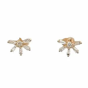 14K Yellow Gold Baguette And Round Diamond Fashion Stud Earrings (.20ctw)