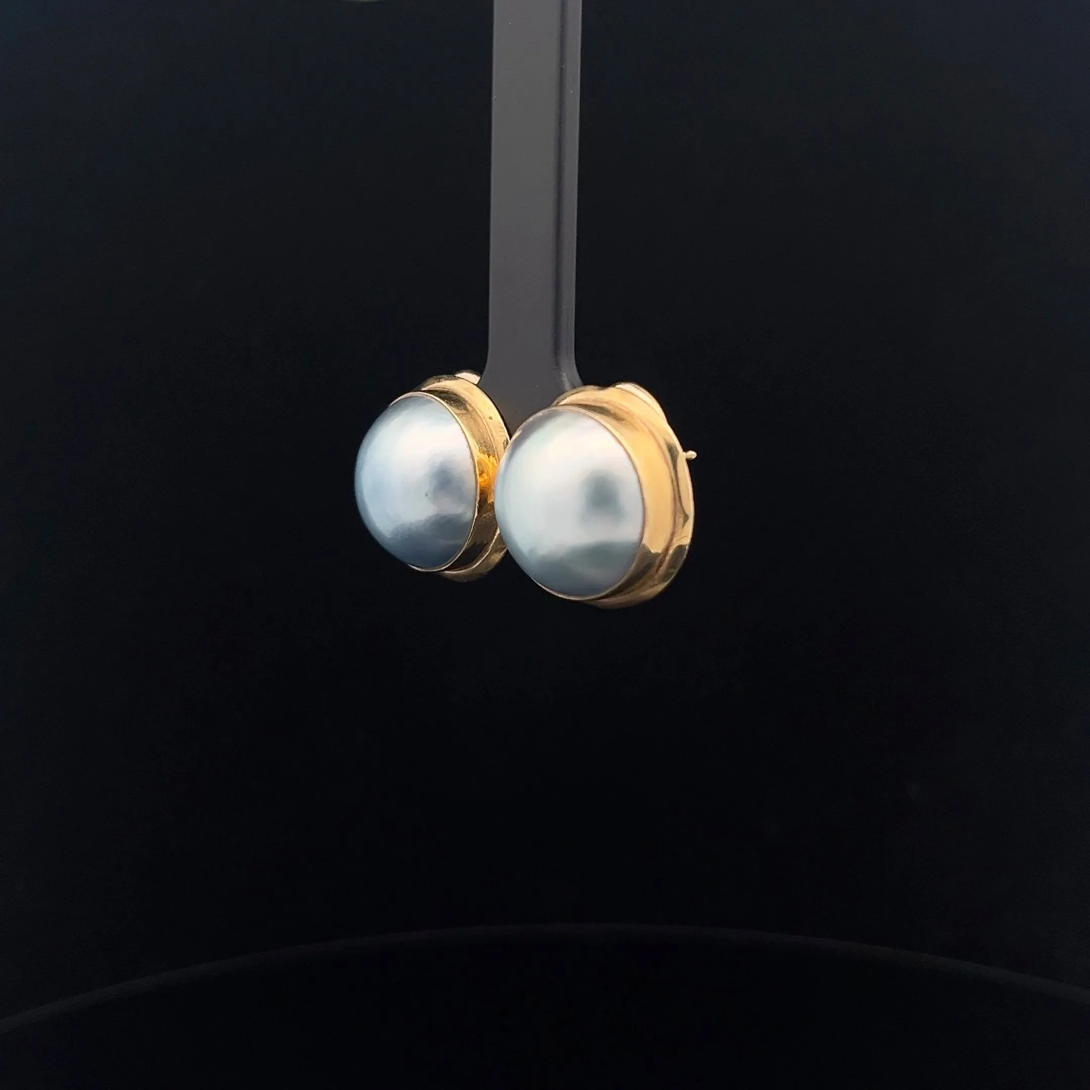14k Yellow Gold Fresh Water White Mabe Pearl 14mm Stud Earrings