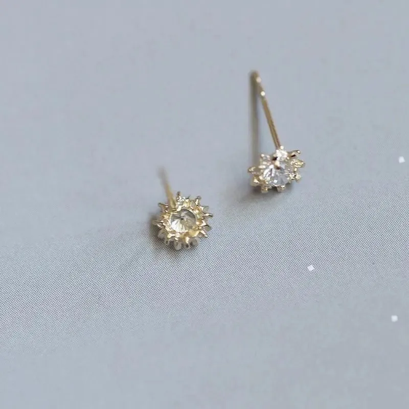 14k Yellow Gold Round Cut Diamond Stud Earrings