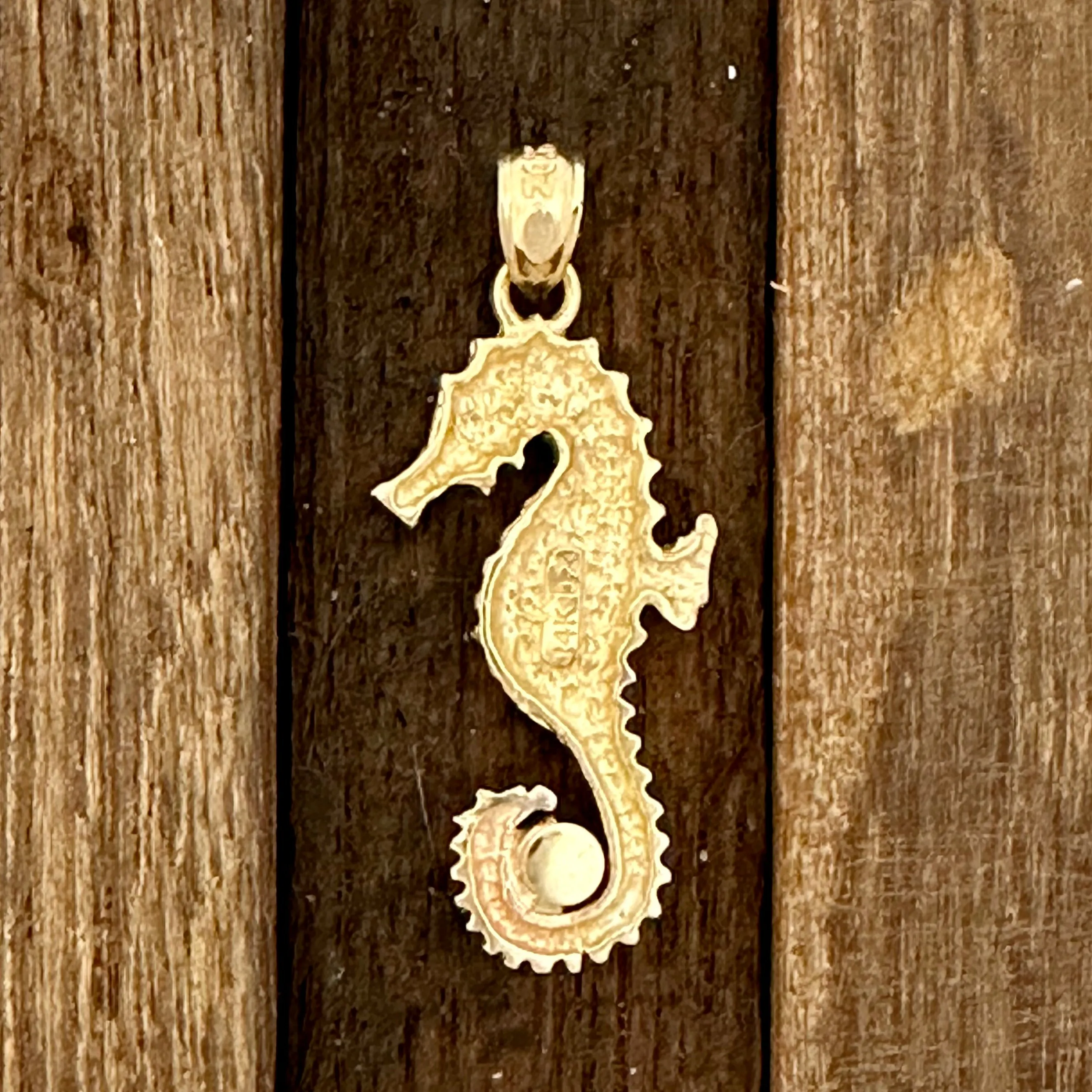 14k Yellow Gold Seahorse Holding Emerald Pendant
