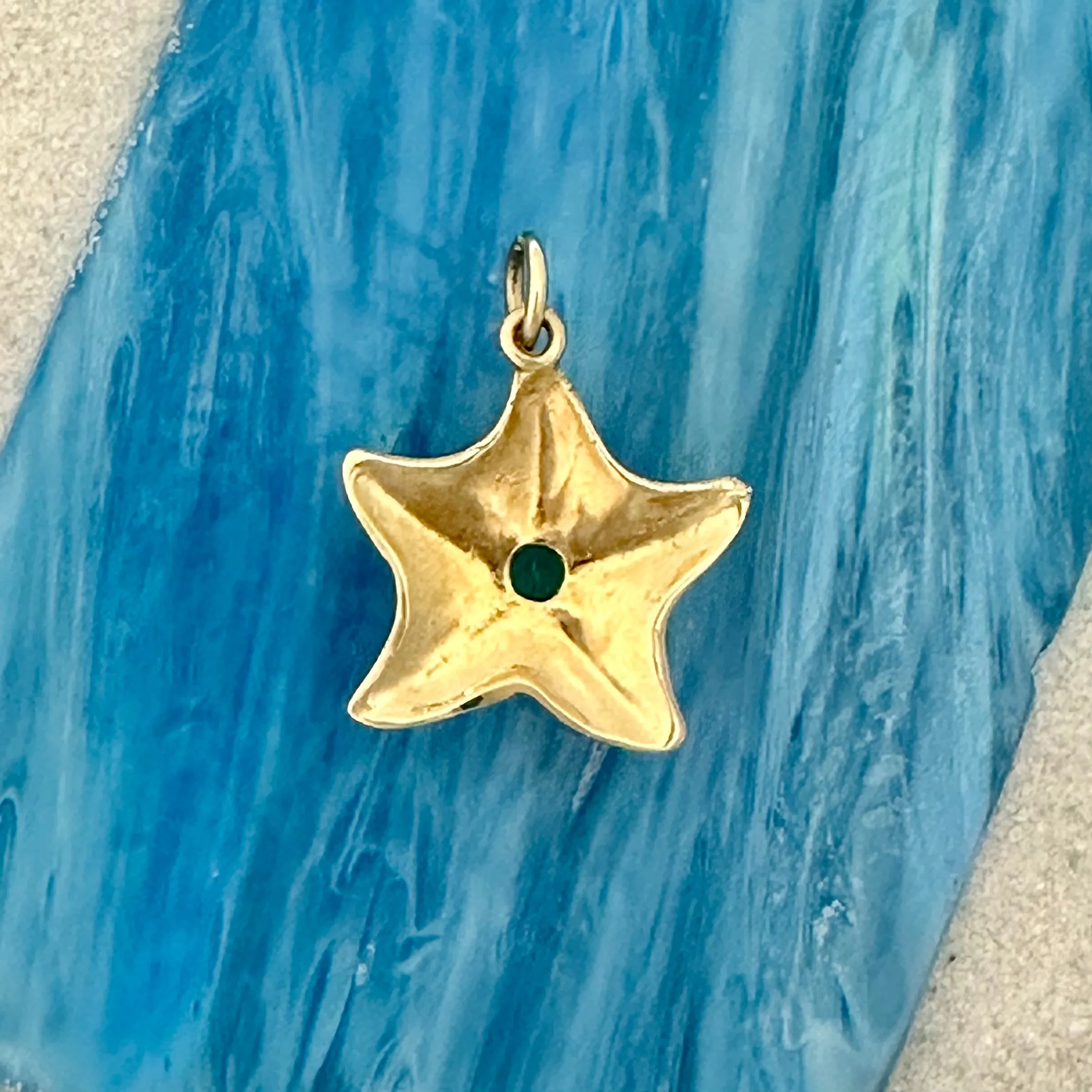 14k Yellow Gold Starfish With Emerald Pendant