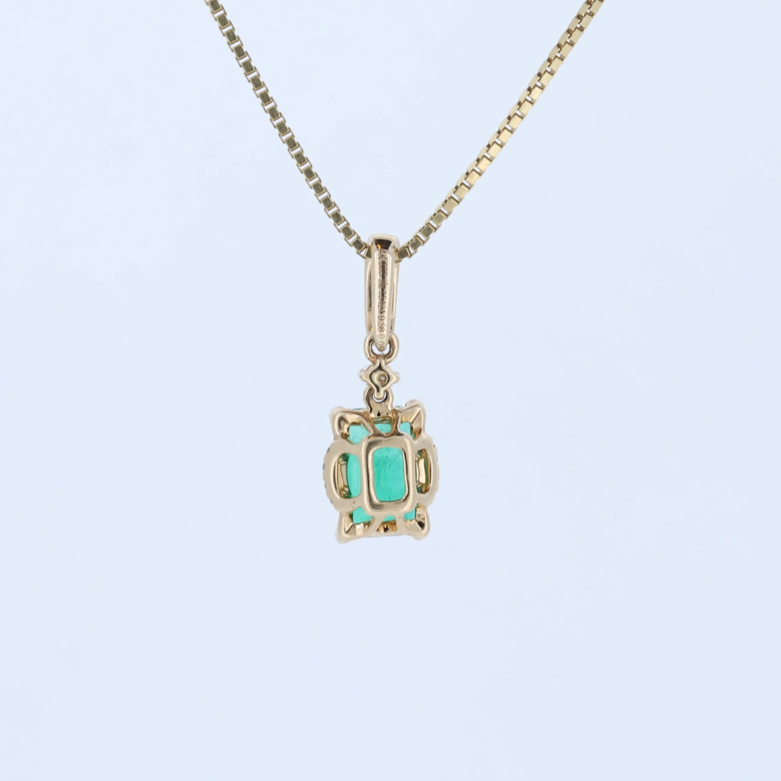14kt Yellow Gold Emerald Pendant