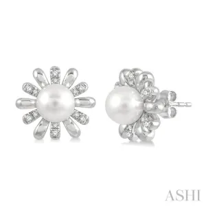 1/6 Ctw Floral 6MM Round Pearl & Round Cut Diamond Earring in 10K White Gold