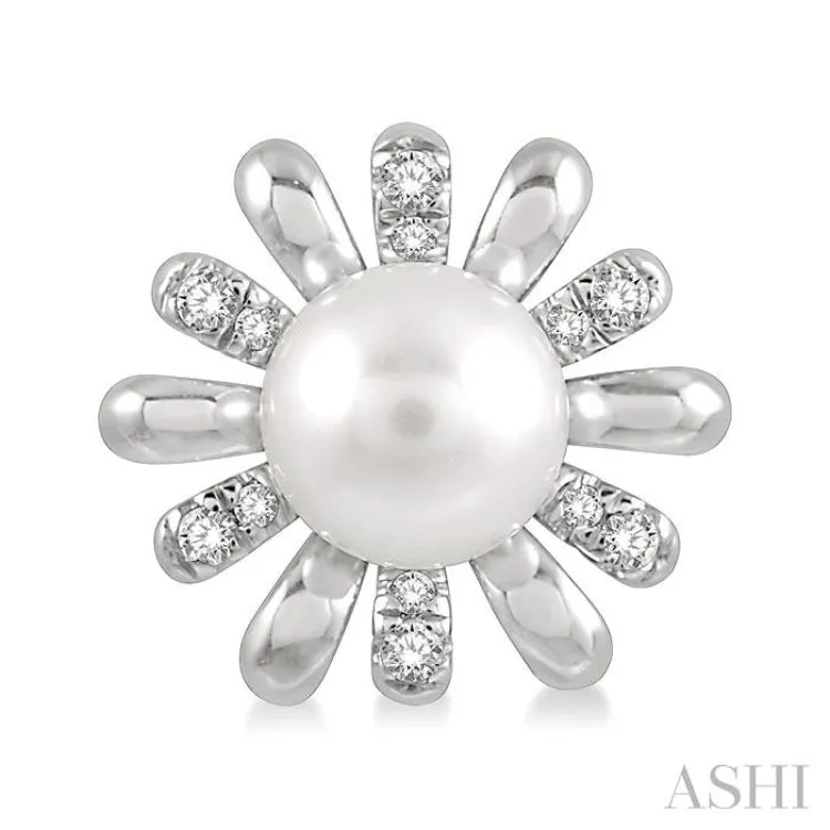 1/6 Ctw Floral 6MM Round Pearl & Round Cut Diamond Earring in 10K White Gold