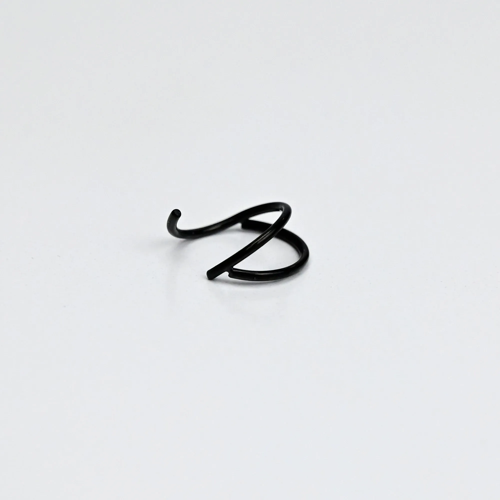 20 Gauge 5/16 Black Double Nose Hoop