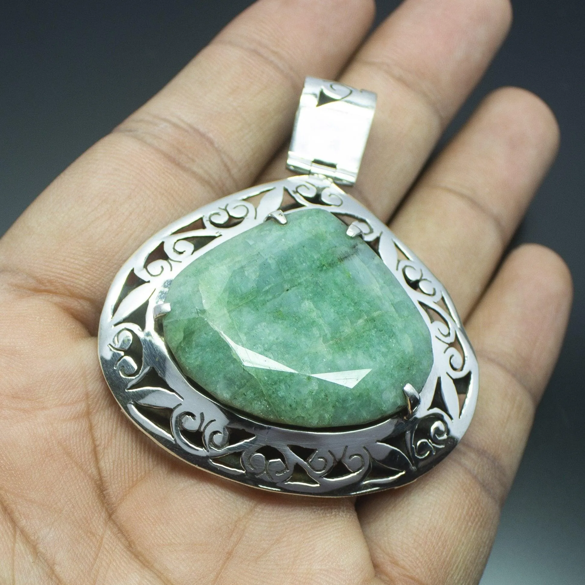 27.2g, Totally Handmade Natural Green Emerald Checker Heart Shape 925 Sterling Silver Pendant