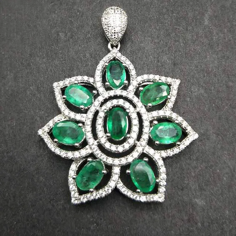 4ct Emerald Pendant