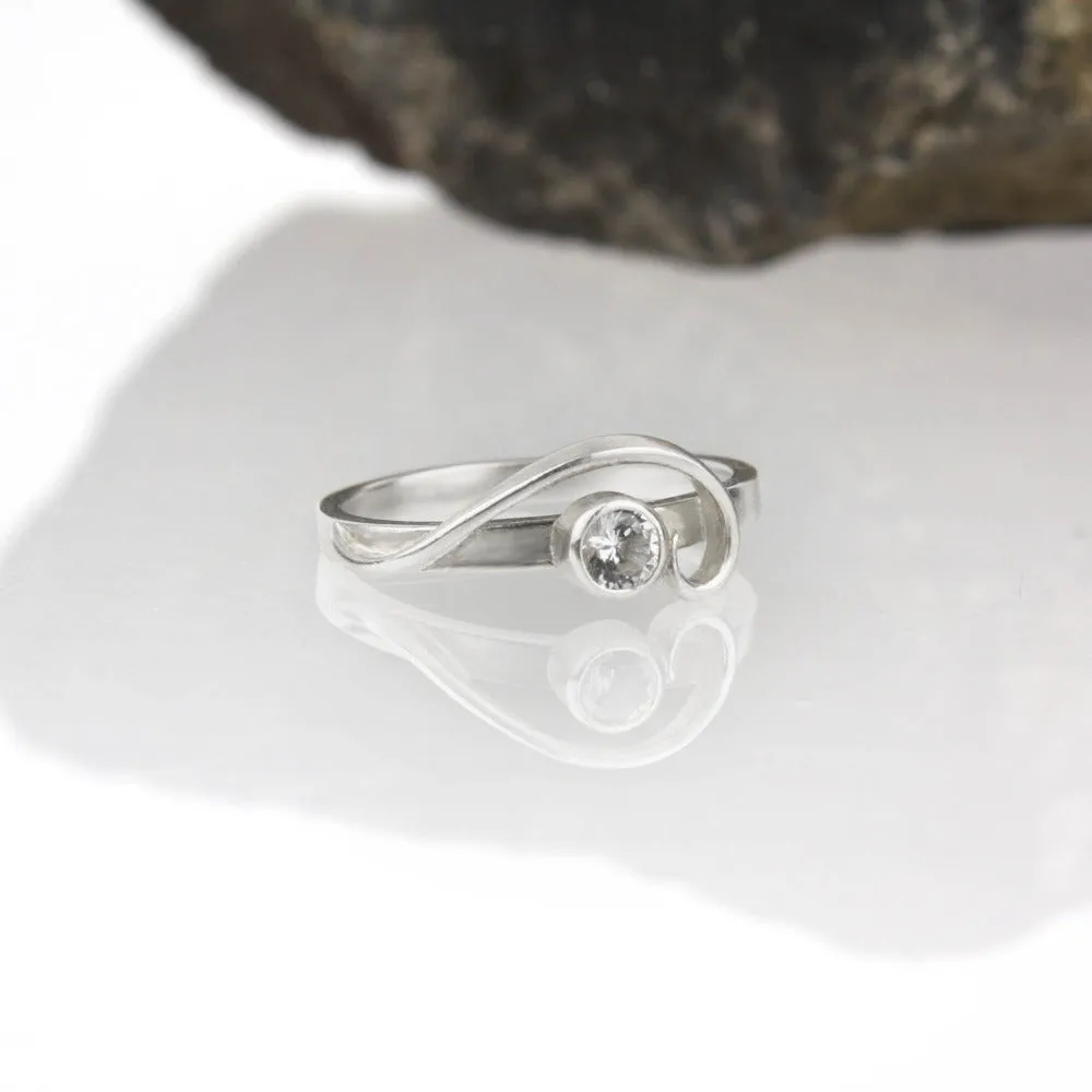 Arabesque Ring with White Sapphire