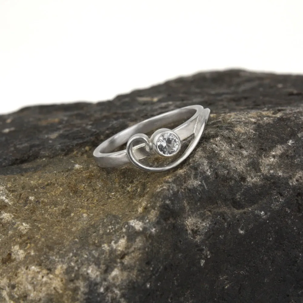 Arabesque Ring with White Sapphire