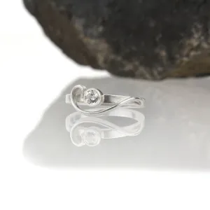 Arabesque Ring with White Sapphire