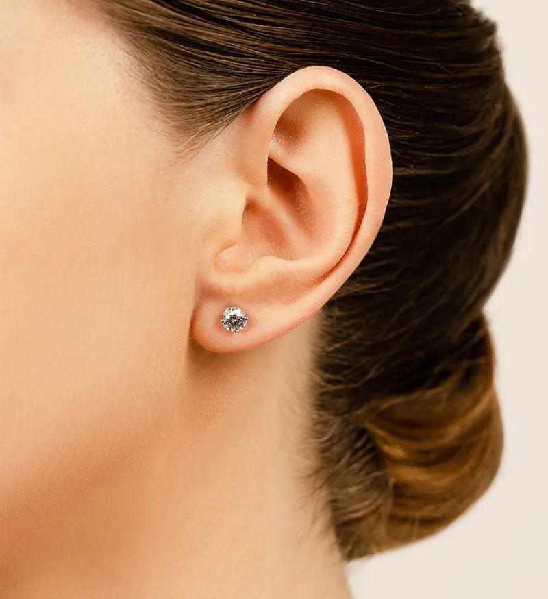 Beautiful Tulip Diamond Stud Earrings with 0.25 ct.(finished) 3.2mm