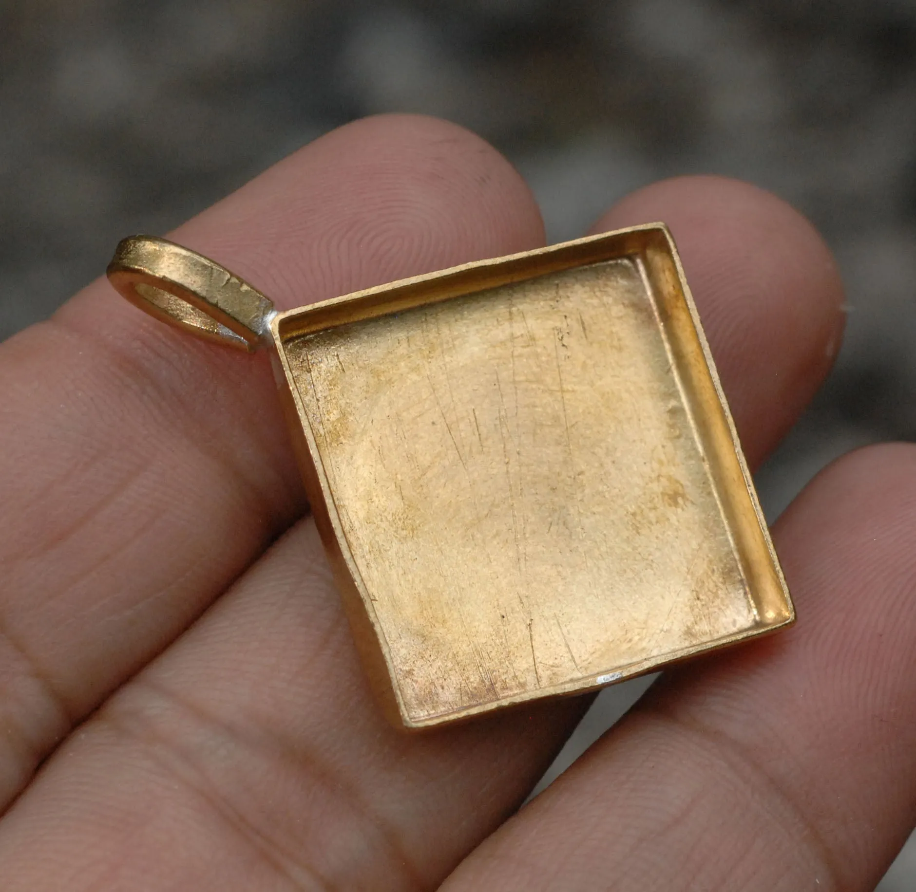 Bezel Cup Pendant for Resin Jewelry - Diamond Pendant 37mm by 29mm