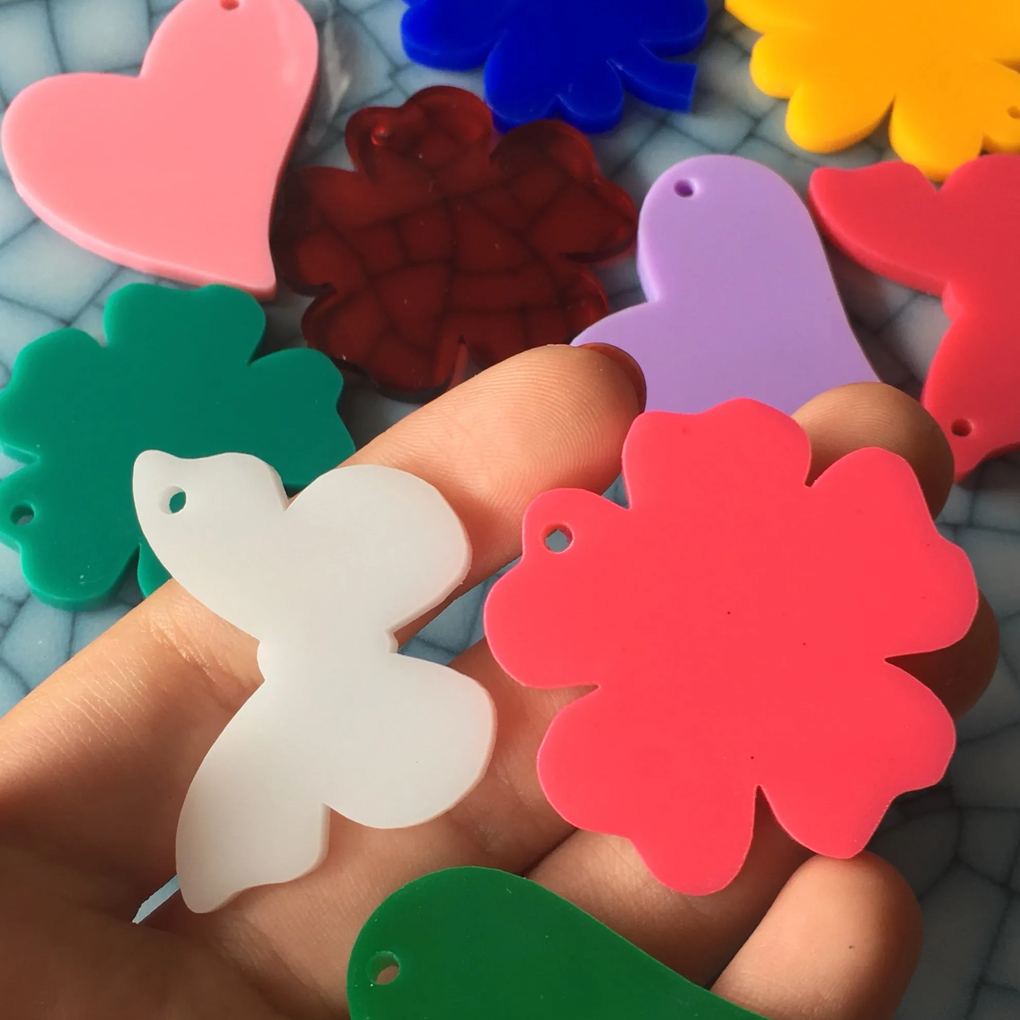 Big Hearts, Flowers, Clovers & Butterflies / 10 Pieces, 40mm