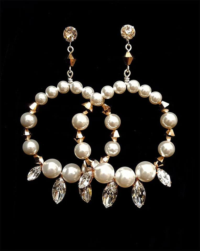 Bridal earrings - Boho pearl hoop - Amaani small by Kezani