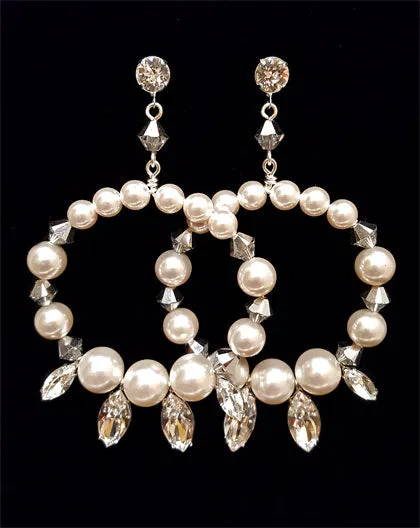 Bridal earrings - Boho pearl hoop - Amaani small by Kezani