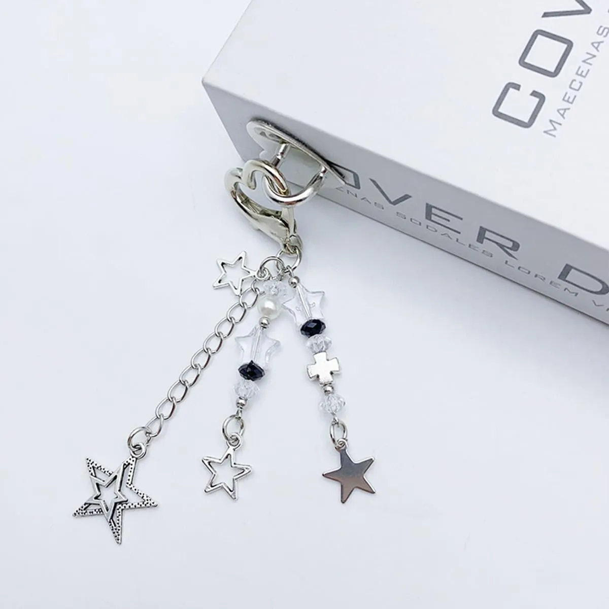 cioatu Cute Keychain Aesthetic Y2K Keychain Accessories Cute Heart Butterfly Strawberry Bear Key Chain for Keys Bags Women Gifts (1PCS Star)