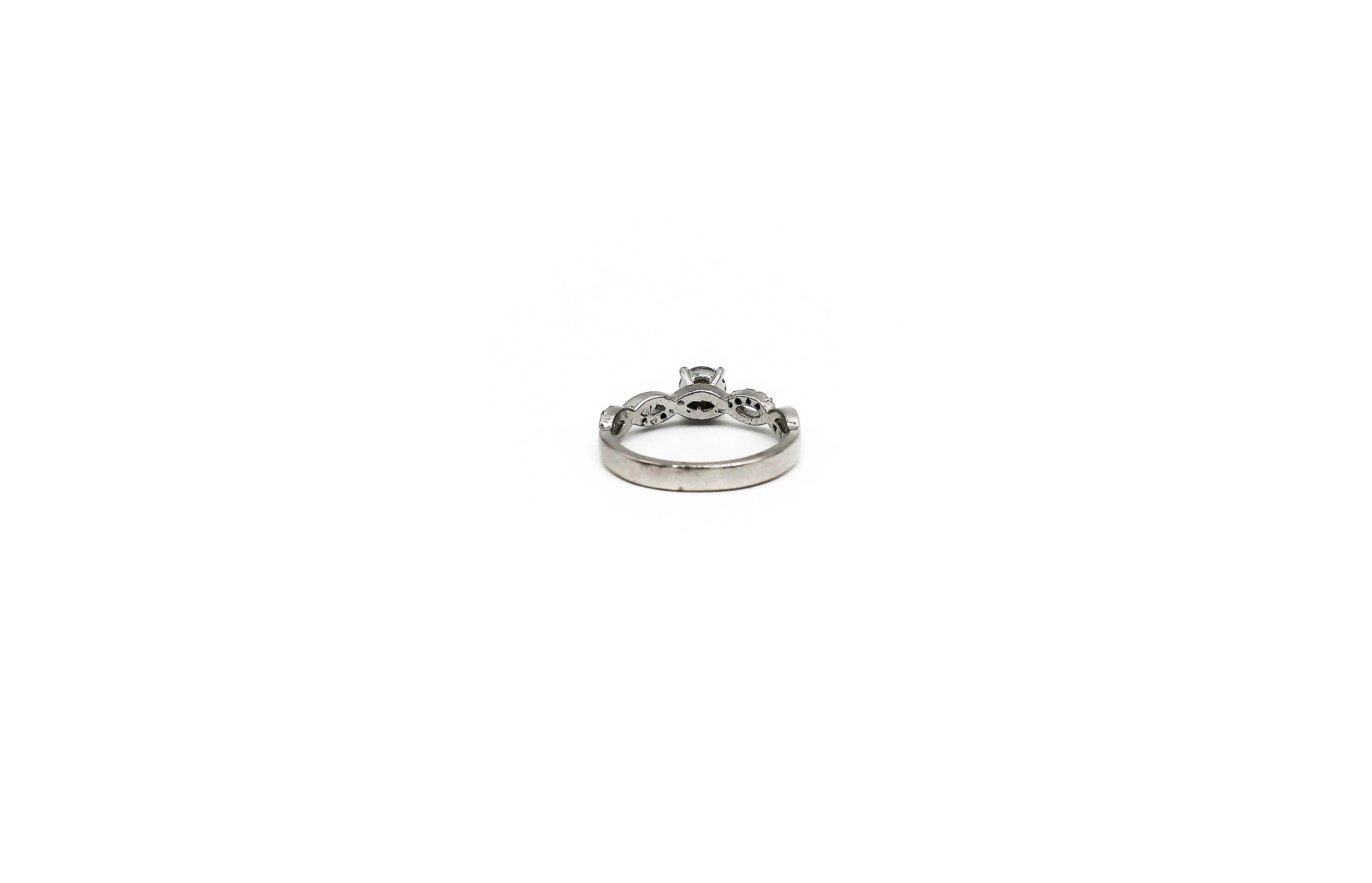 Classic Solitaire Ring