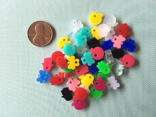Clover, Apple & Hamsa / 50 Pieces, 10mm
