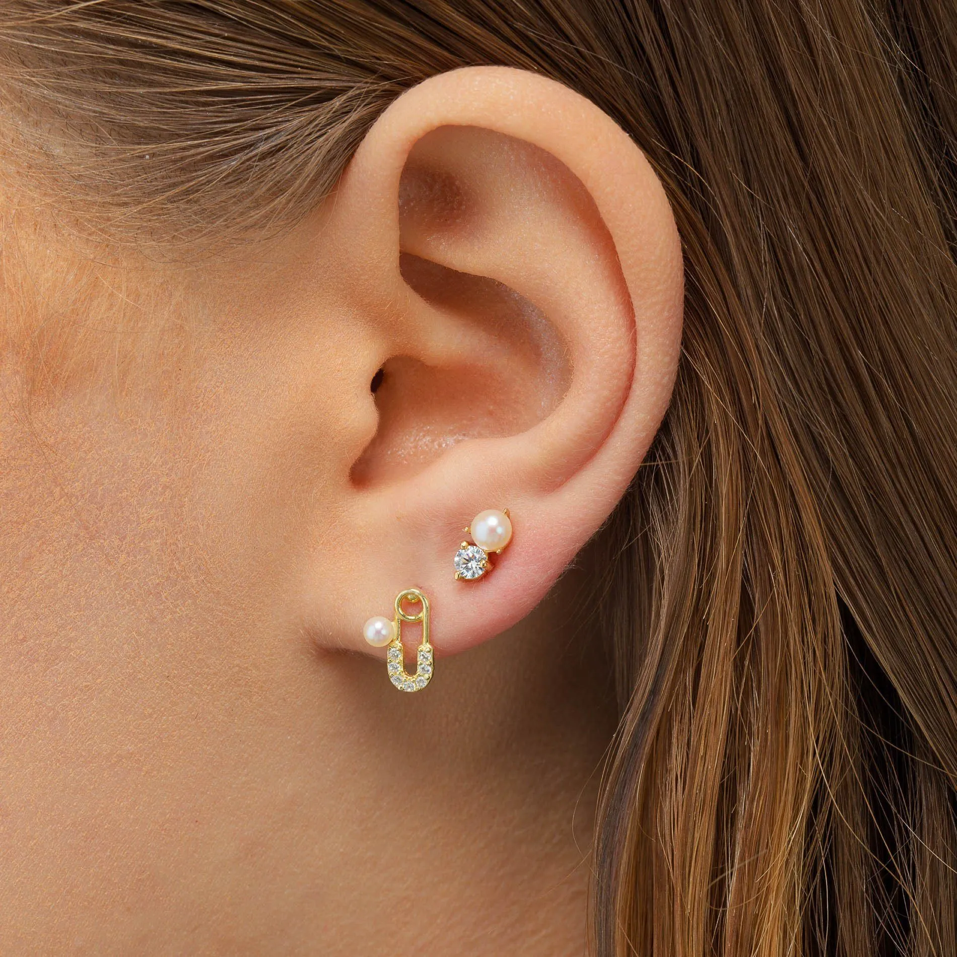CZ Pearl Safety Pin Stud Earring