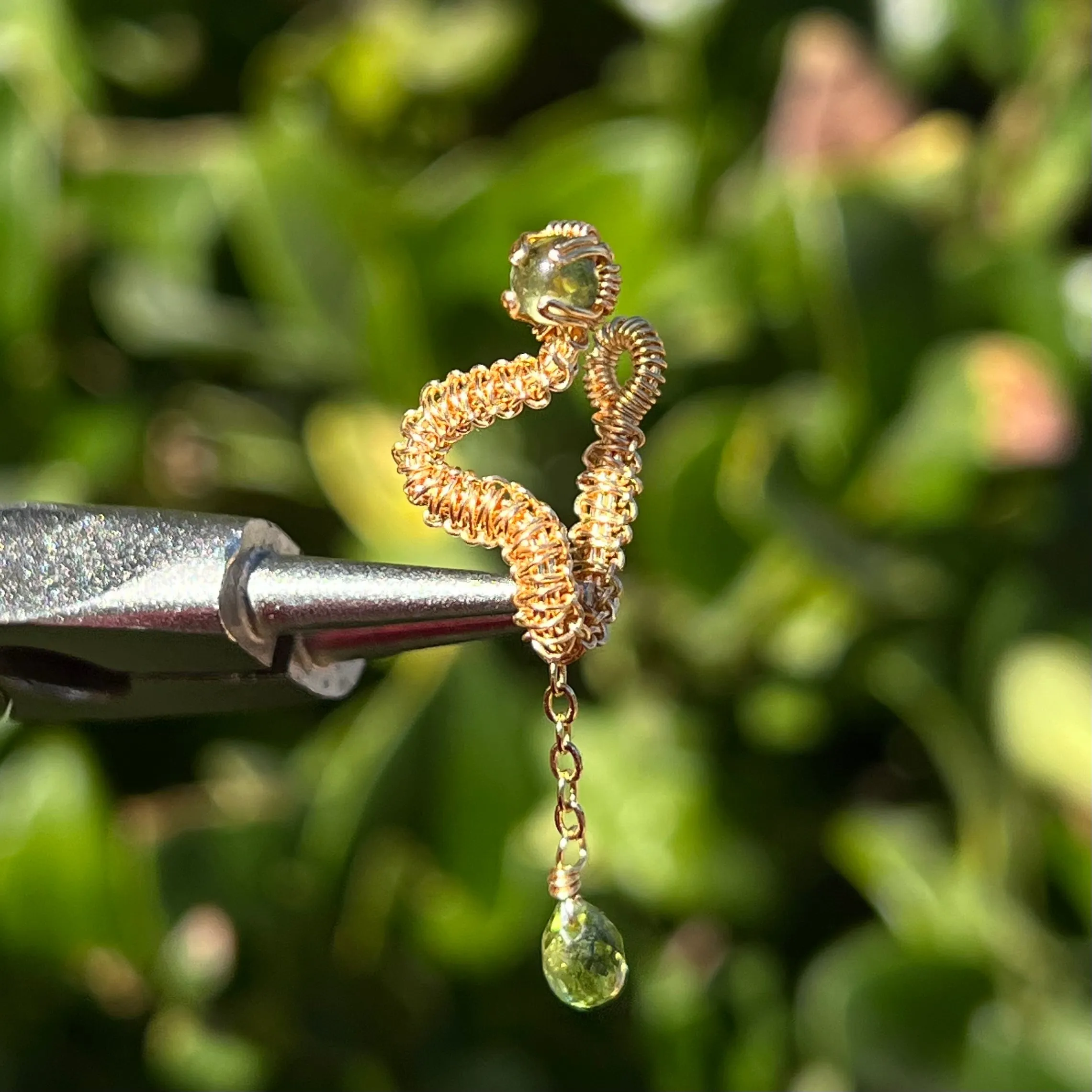 Dangly Vipera Pierceless Nose Cuff in Peridot 𓆙 Ready to Ship 𓆙