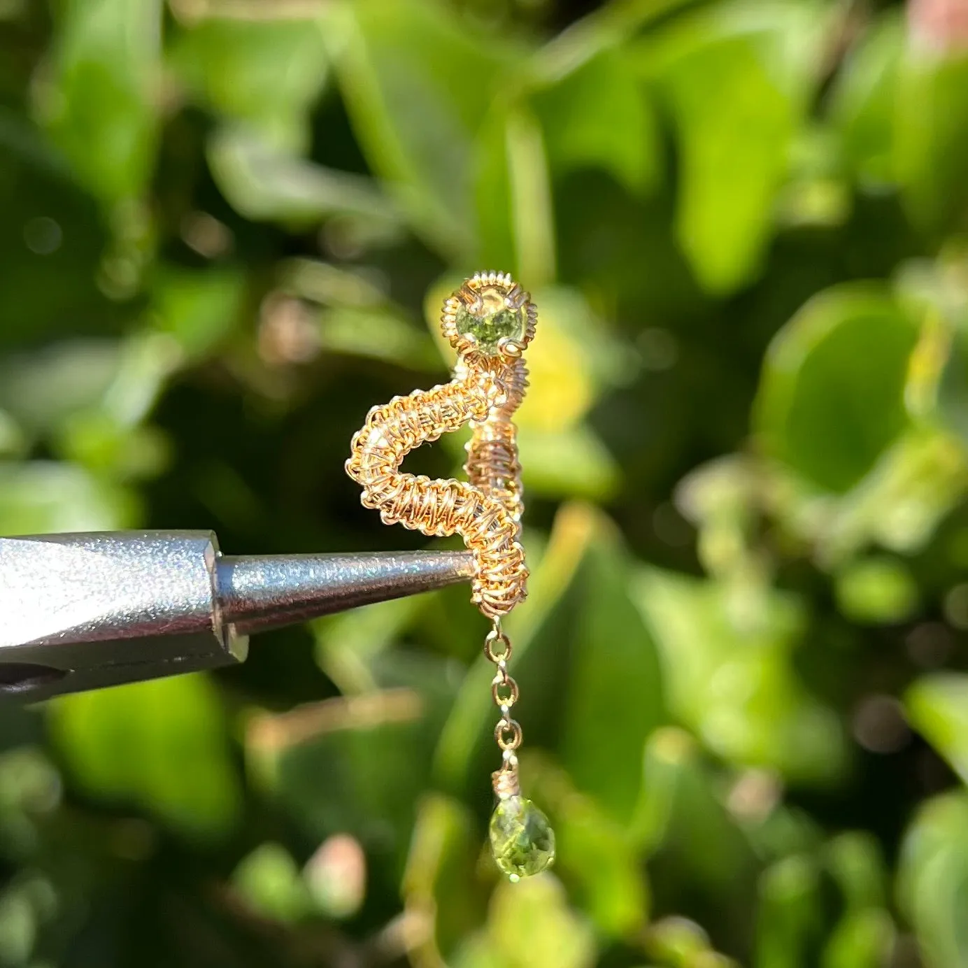 Dangly Vipera Pierceless Nose Cuff in Peridot 𓆙 Ready to Ship 𓆙