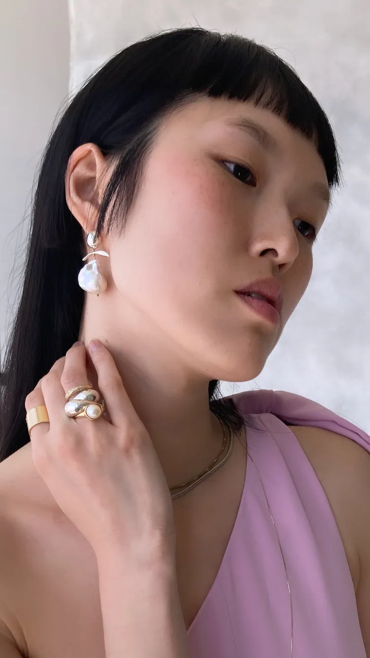 Delphine pearl earrings