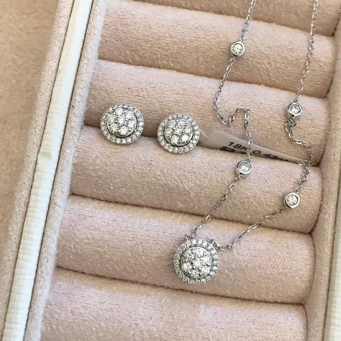 Diamond Halo Cluster Stud