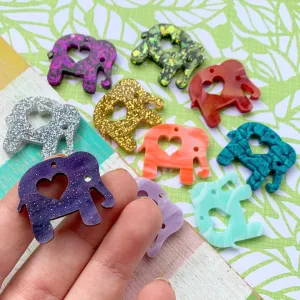 Elephant with Heart Charms / 10 Pieces, 30mm