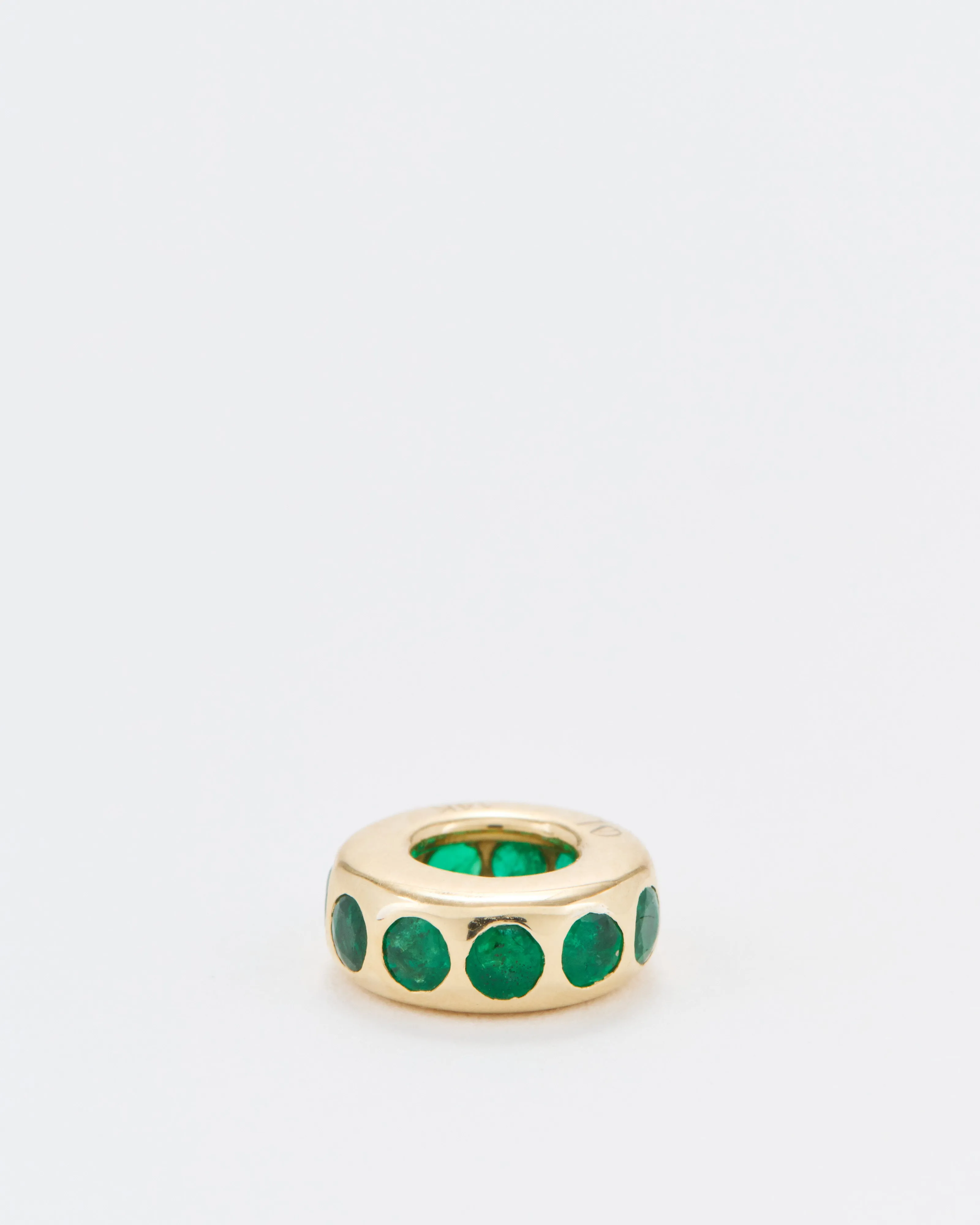 emerald small bead