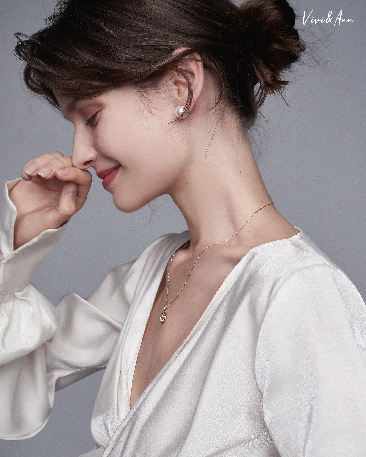 Extra Large Shell Pearl Stud Earrings