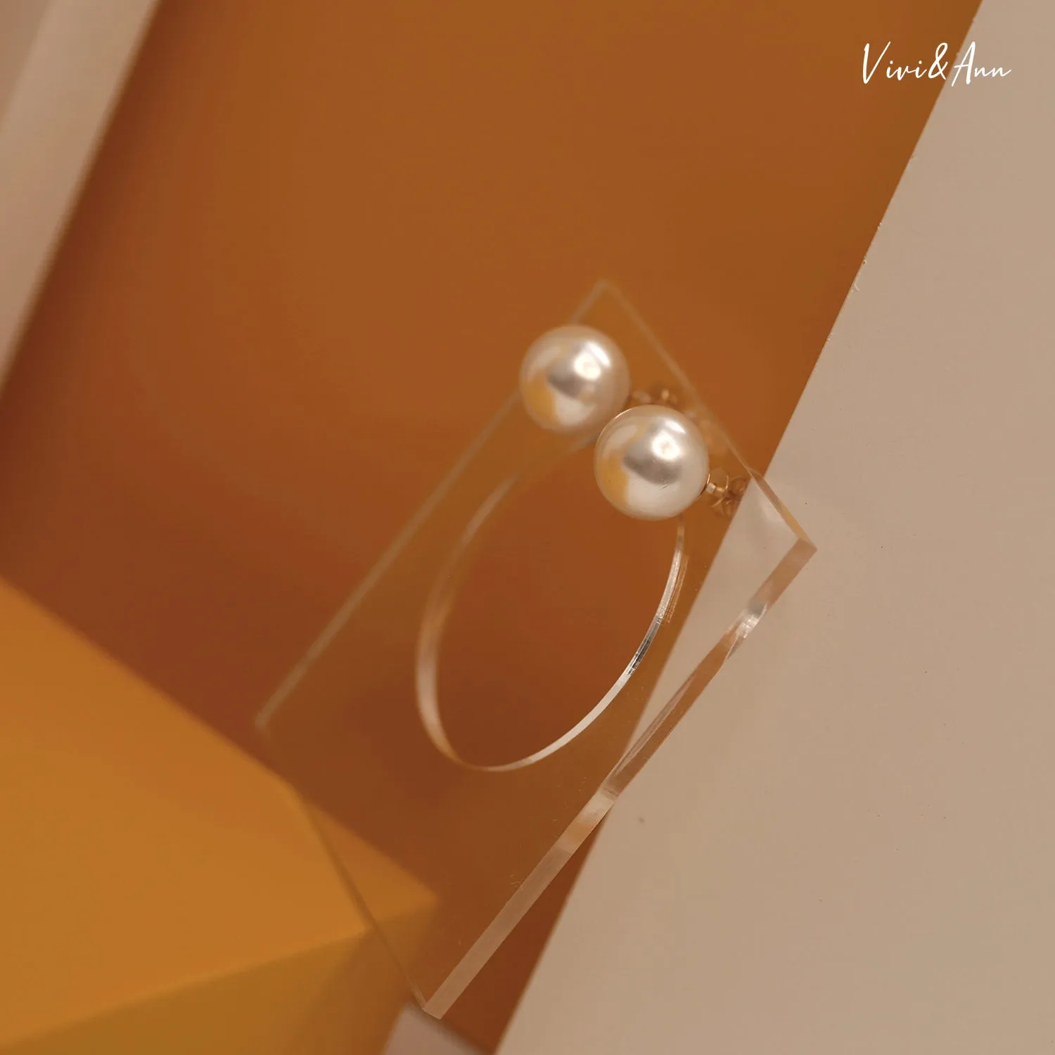 Extra Large Shell Pearl Stud Earrings