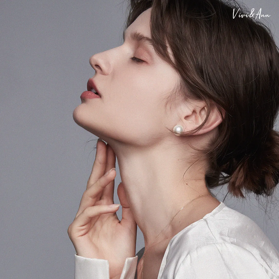 Extra Large Shell Pearl Stud Earrings