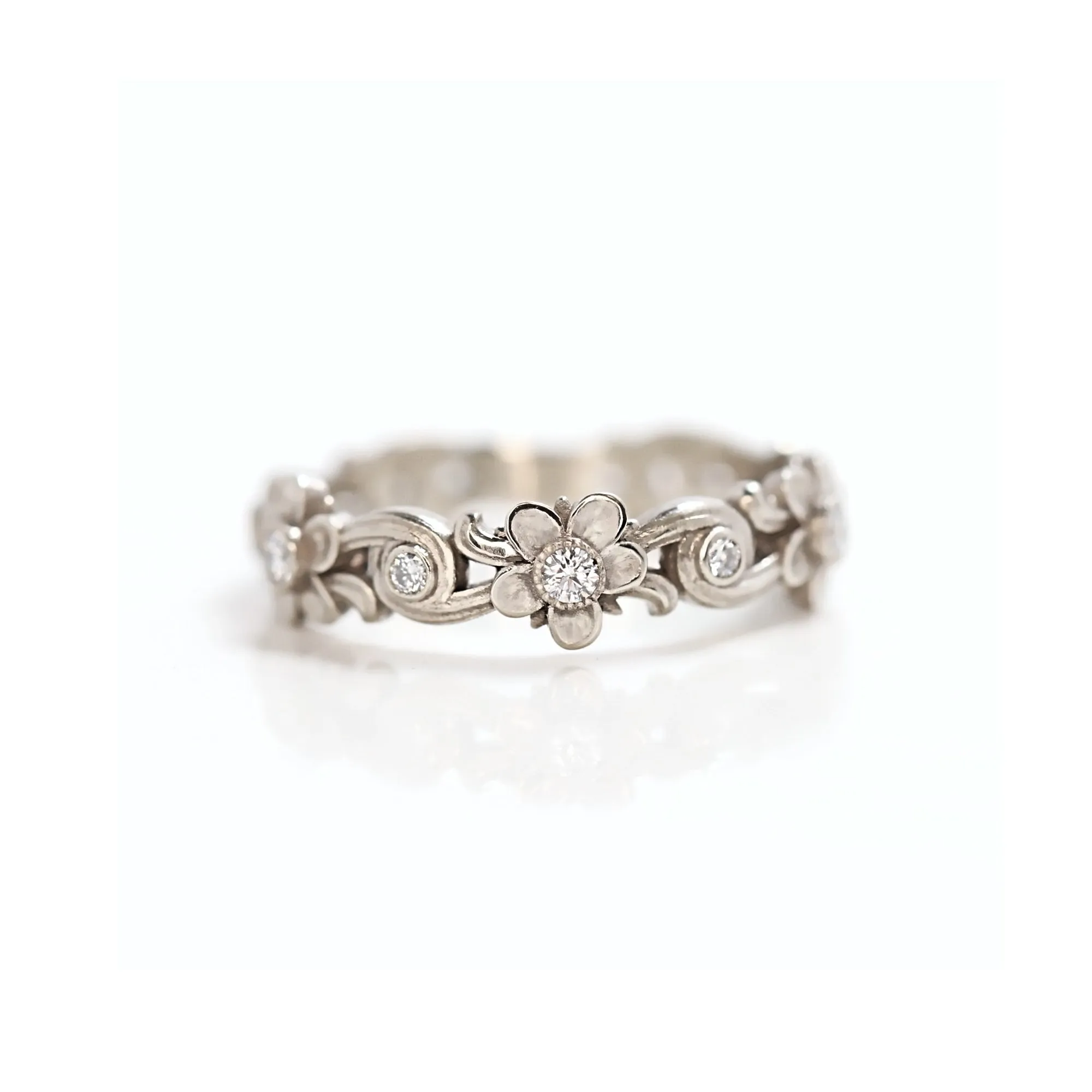Forget Me Not Diamond Flower Ring Size 7.25