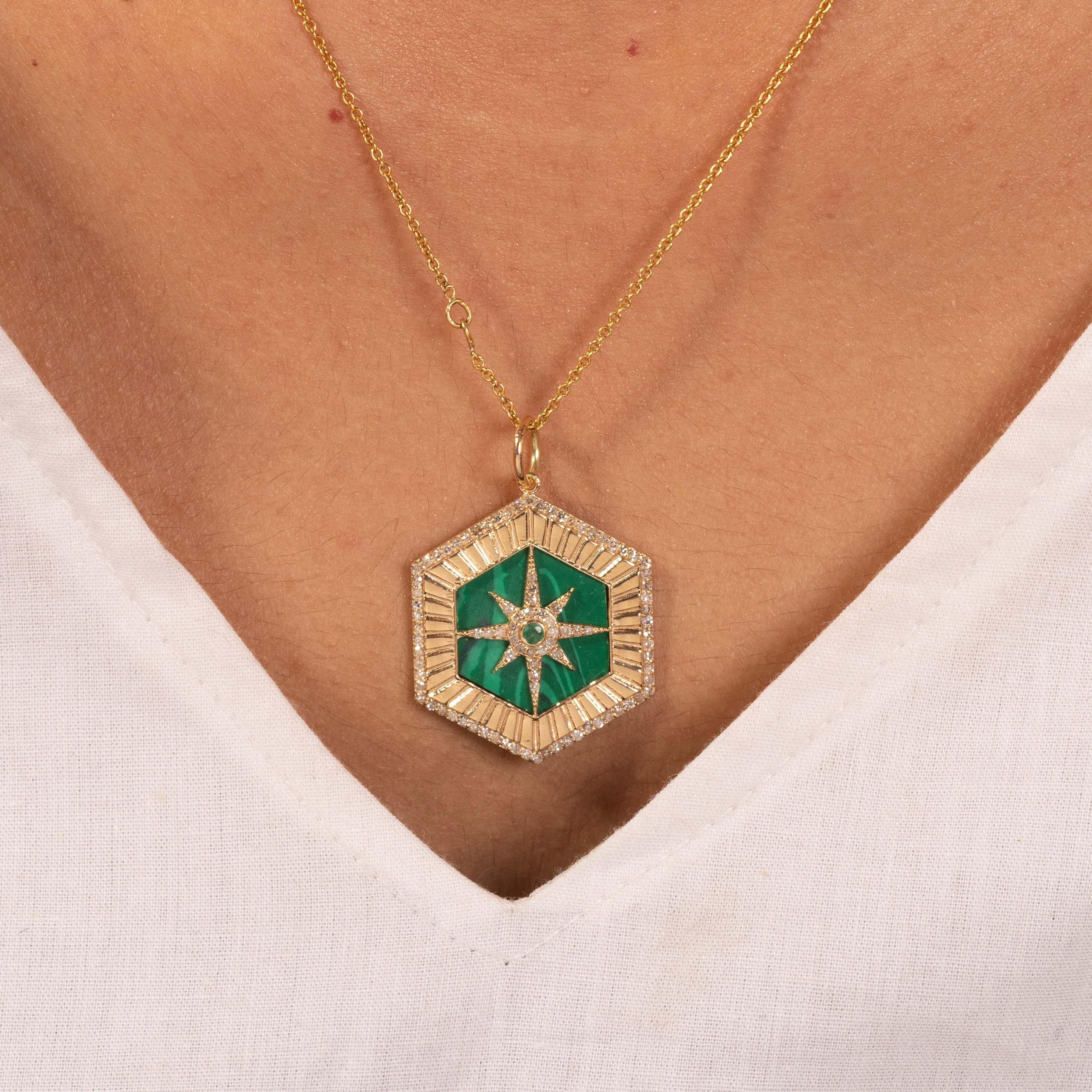 Gala Malachite Pendant With Emerald Diamond Accent