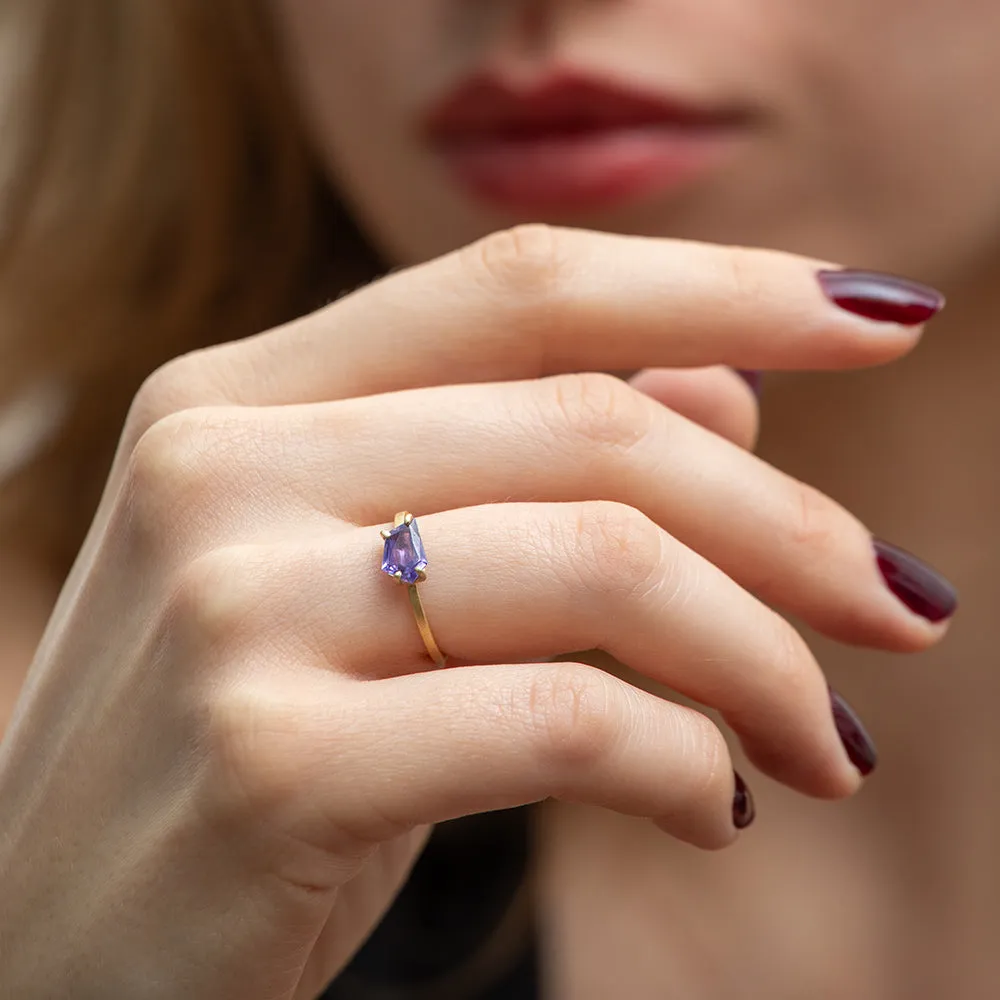 geo cut sapphire stacking ring