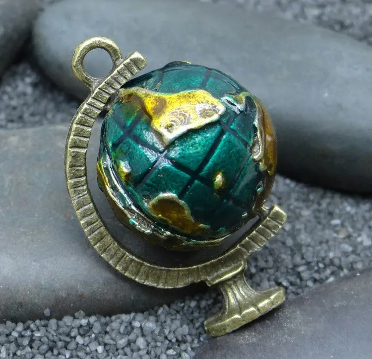 Globe charm, globe, world, Enamel charm. Alloy charm, very high quality.Perfect for jewery making and other DIY projects