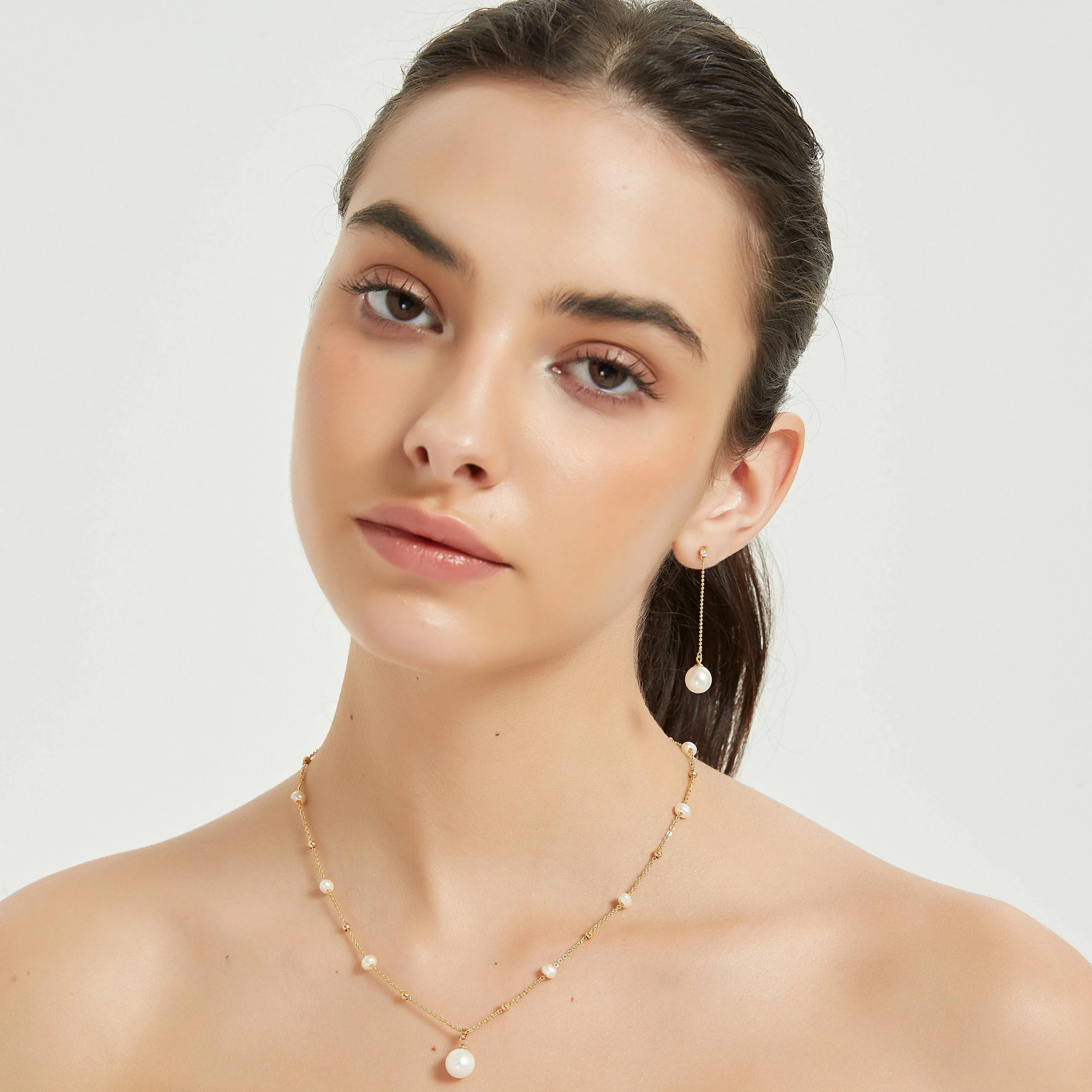 Grace Pearl Long Earrings