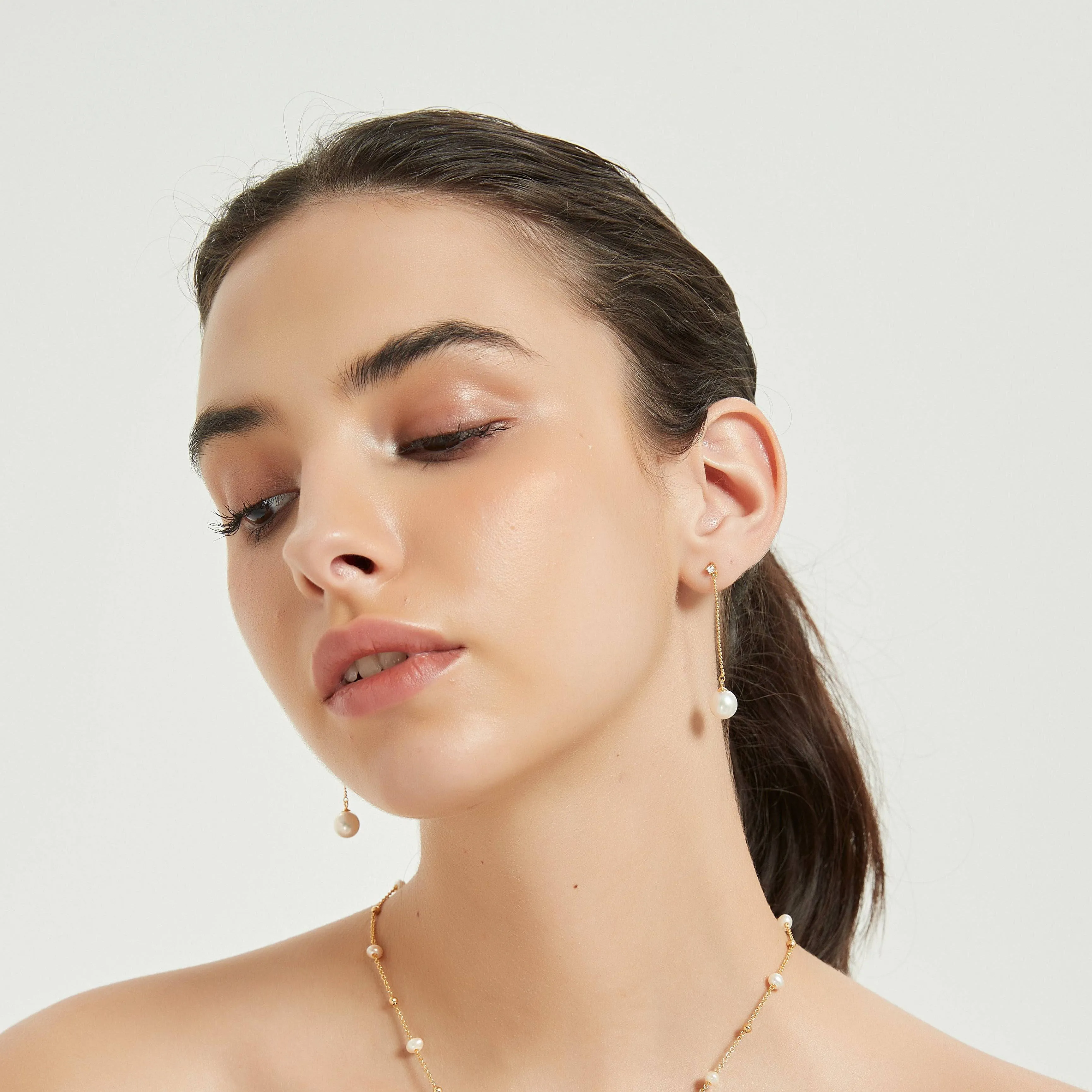 Grace Pearl Long Earrings