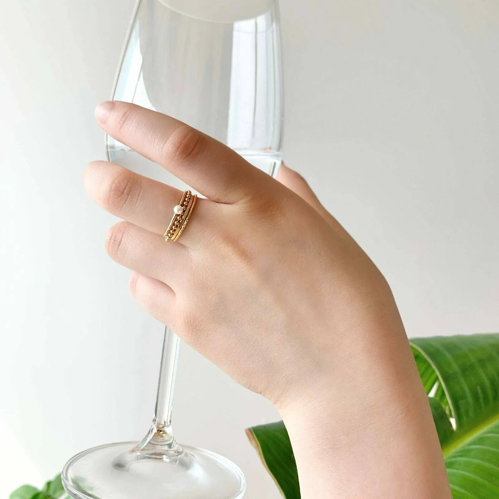 HAMMERED RING