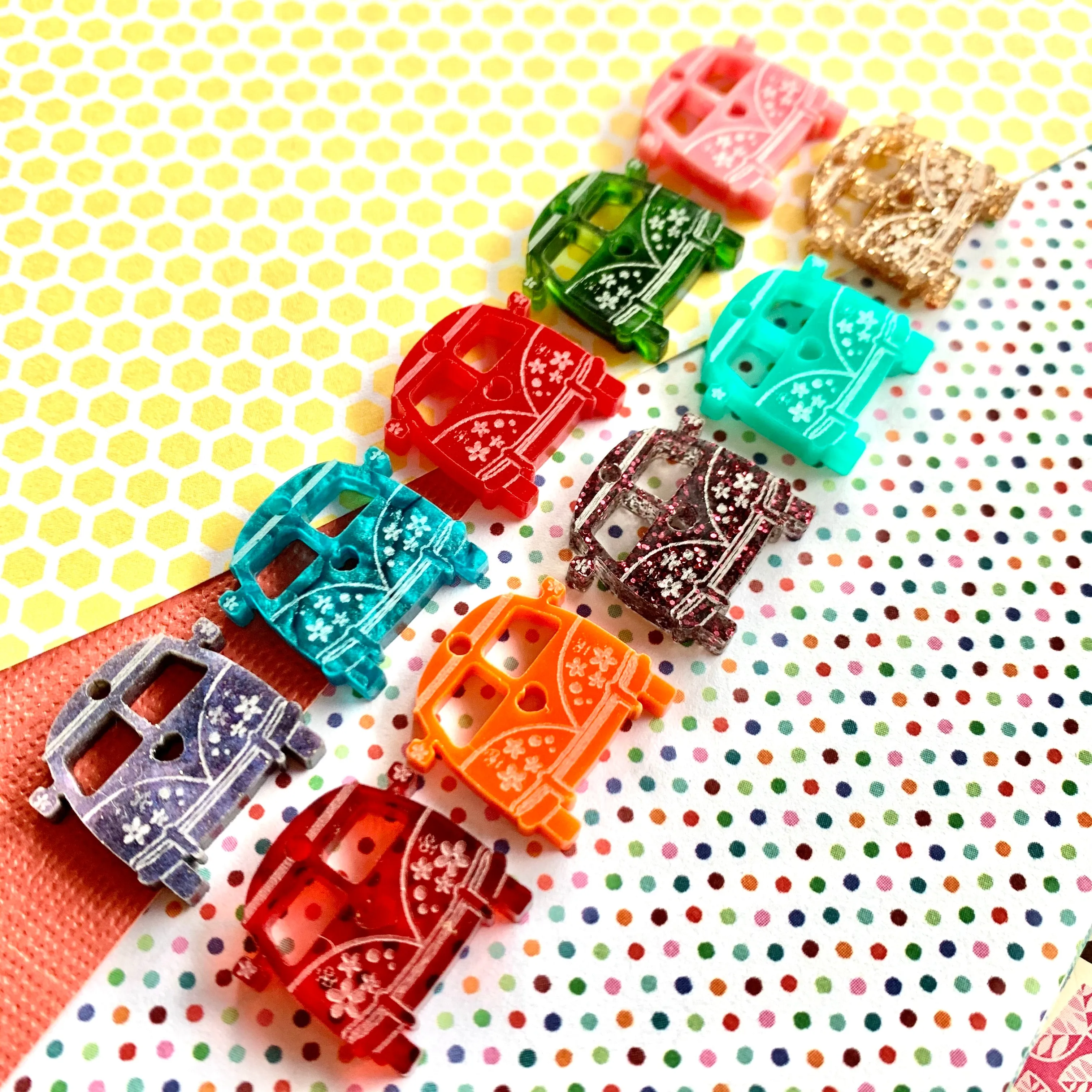 Hippie Van / 10 Pieces, 20mm