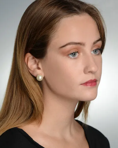 Kiska Pearl Stud Earrings