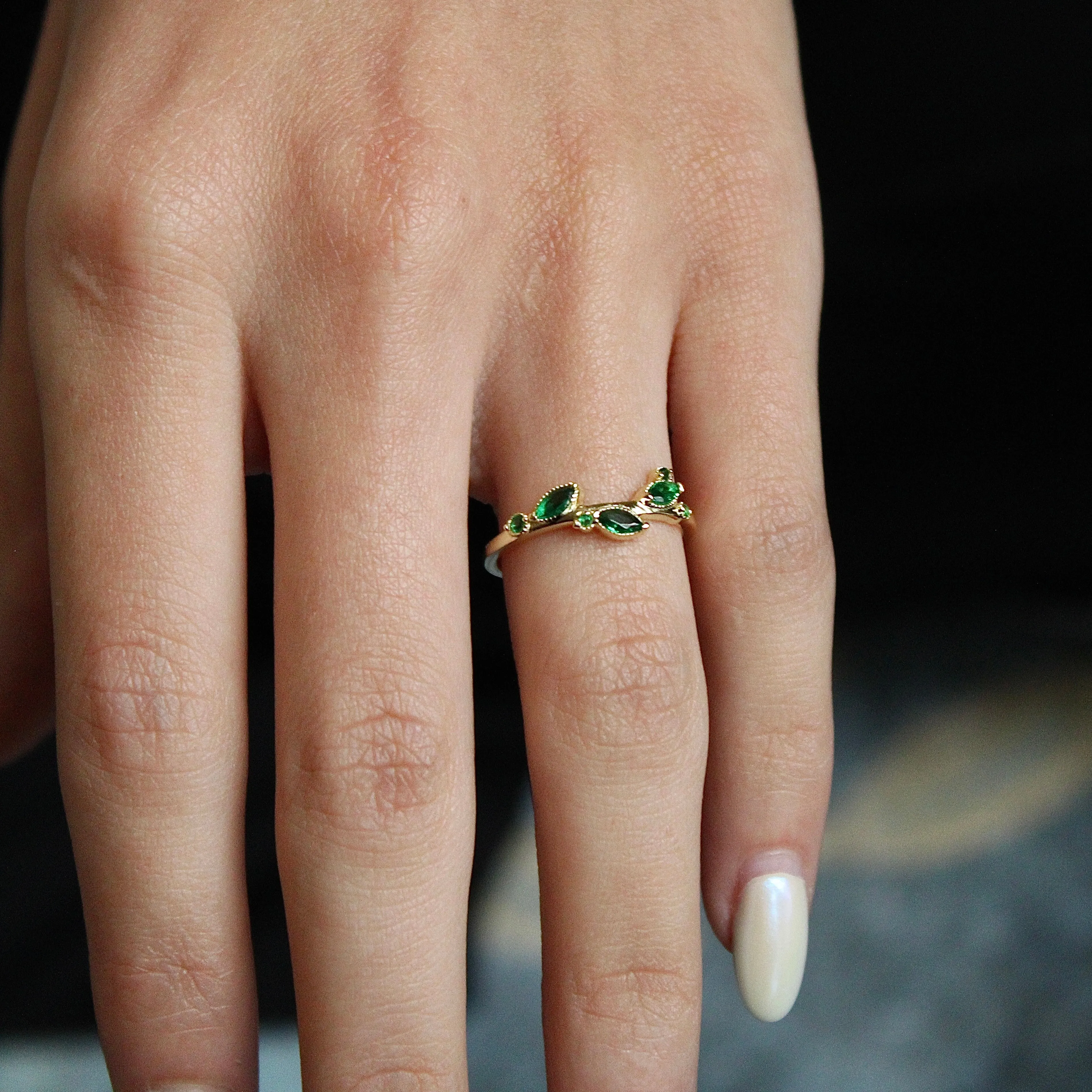 Laurel Emerald Vine Ring
