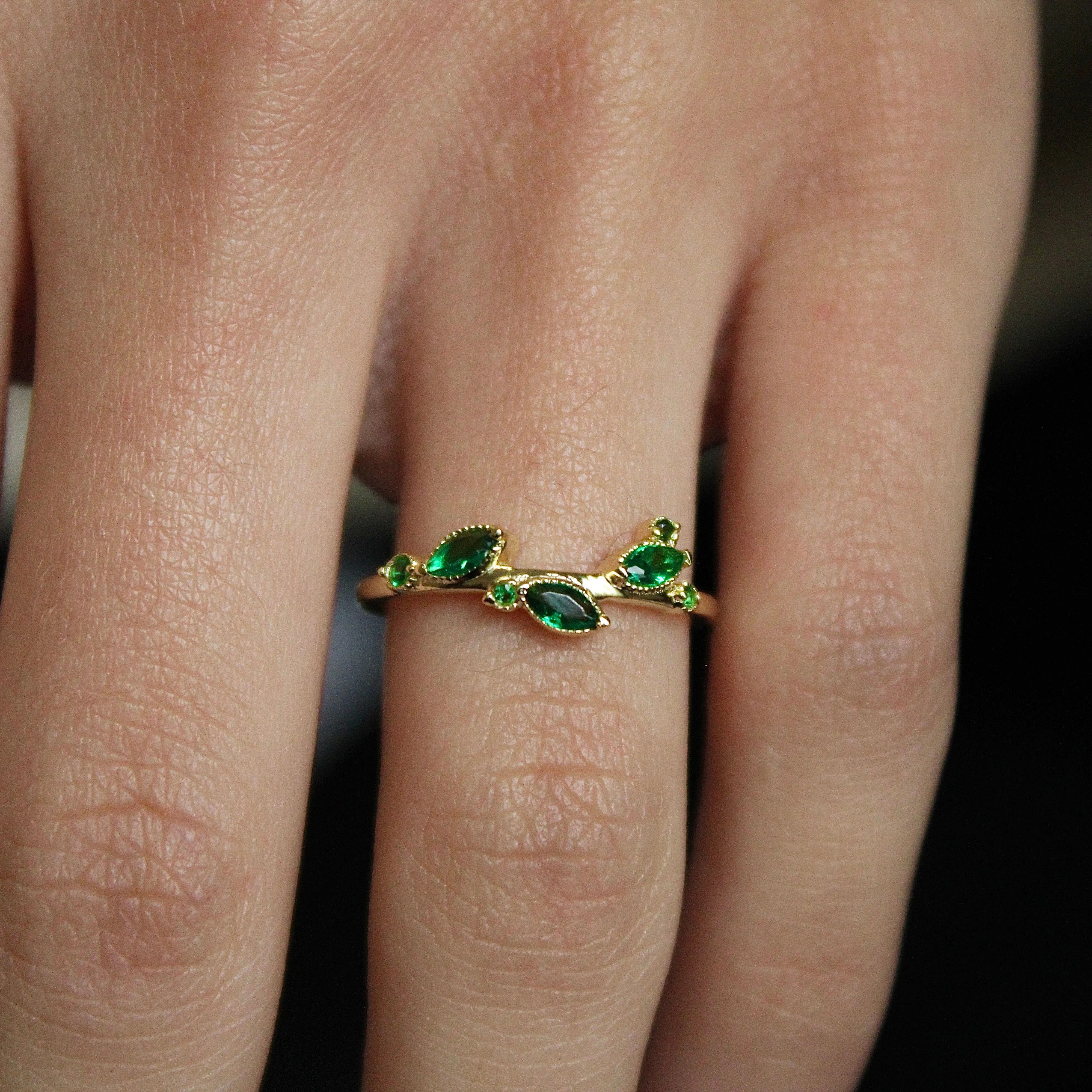 Laurel Emerald Vine Ring