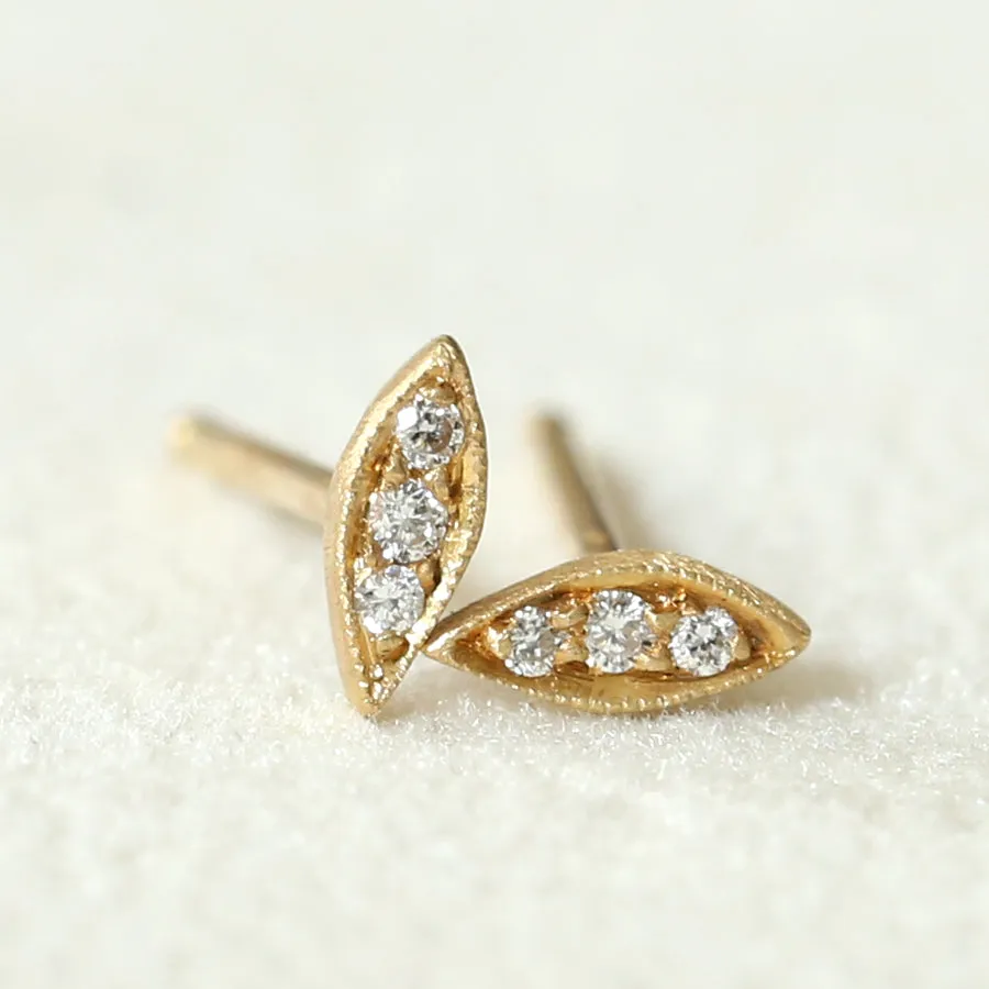 Leaf studs